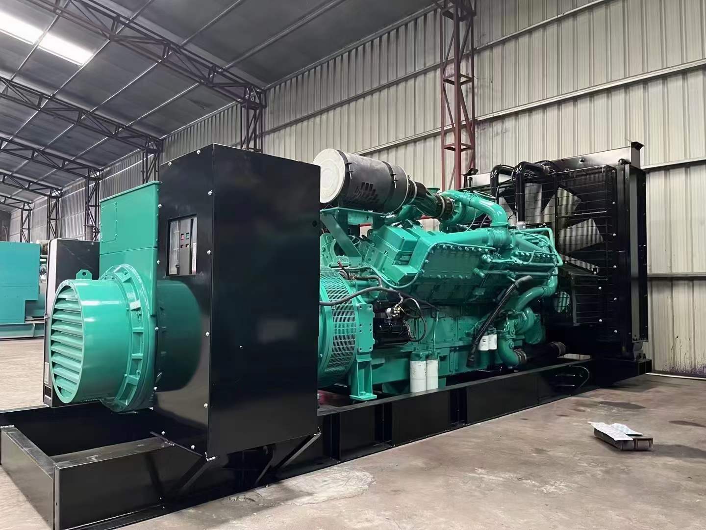 汝阳如何降低 800kW 柴油发电机输出电流的波动？