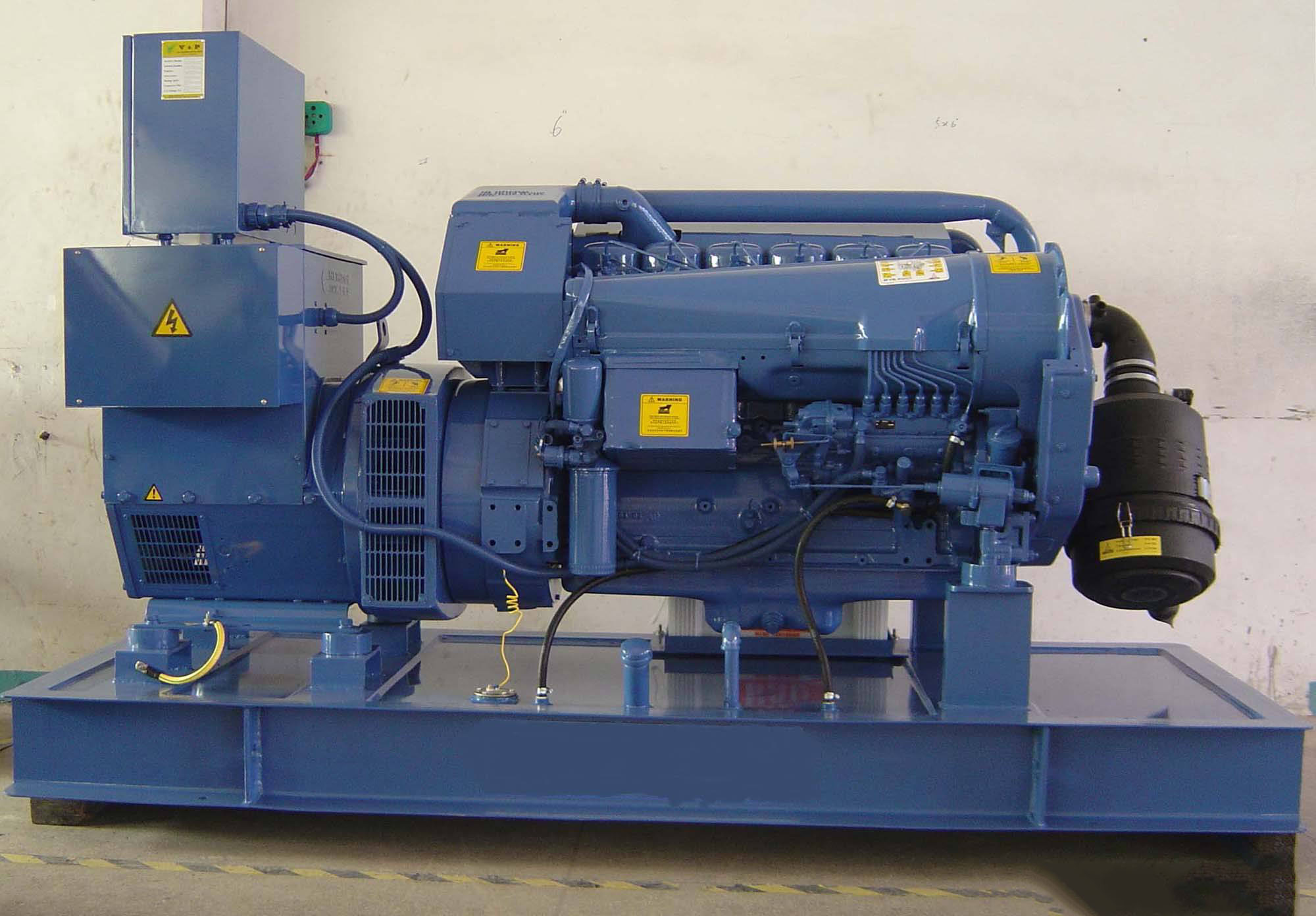 汝阳汽油发电机组冬季启动前，电瓶需要做哪些检查和维护？